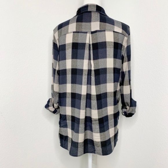 BlankNYC NWT Faux Wrap Plaid High Low Button Down Top Black Gray Size Small - Picture 6 of 11